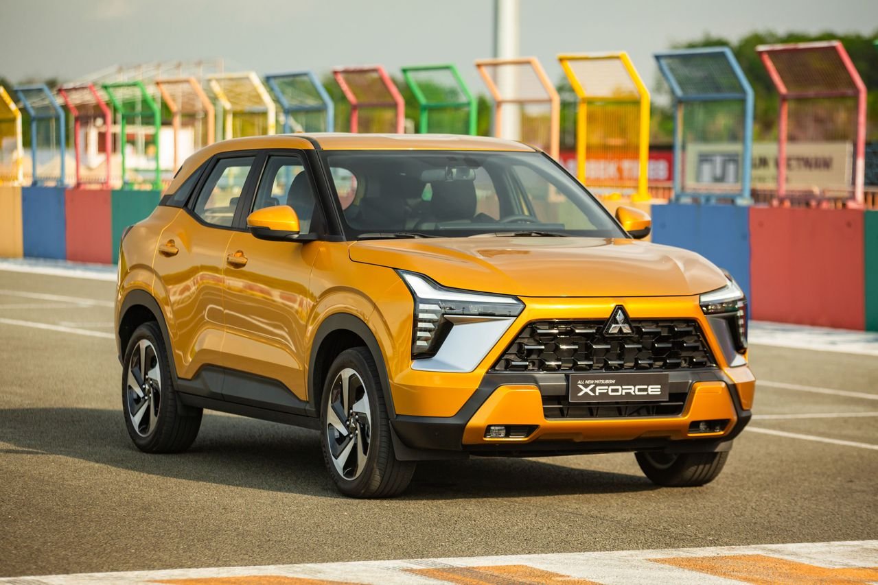 Phần đầu xe Mitsubishi XForce