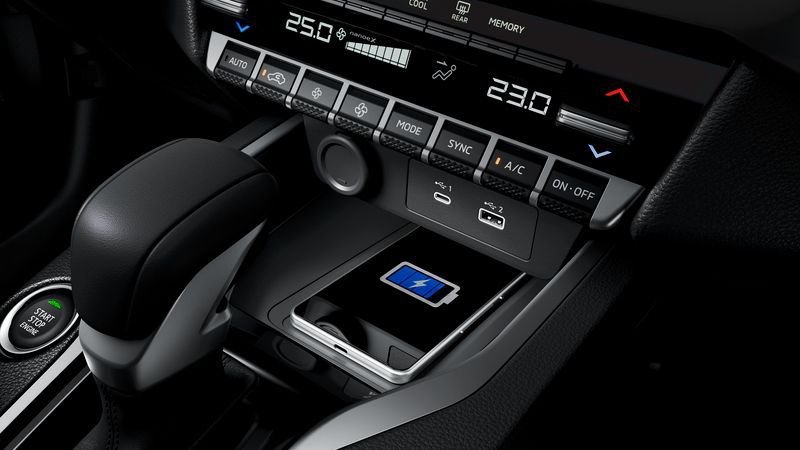 Sạc không dây trên mitsubishi XForce