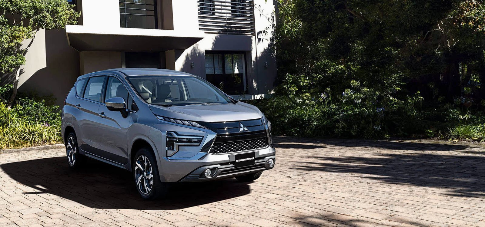 Mitsubishi Xpander Bạc - Mitsubishi Hà Nội